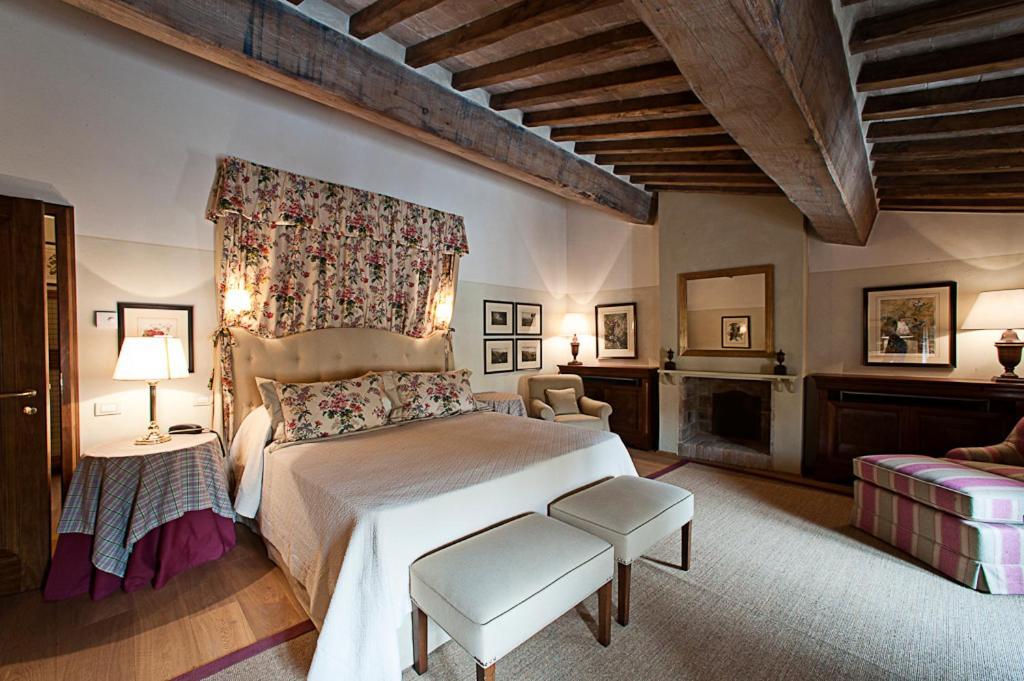 La Locanda Di Четона Екстериор снимка